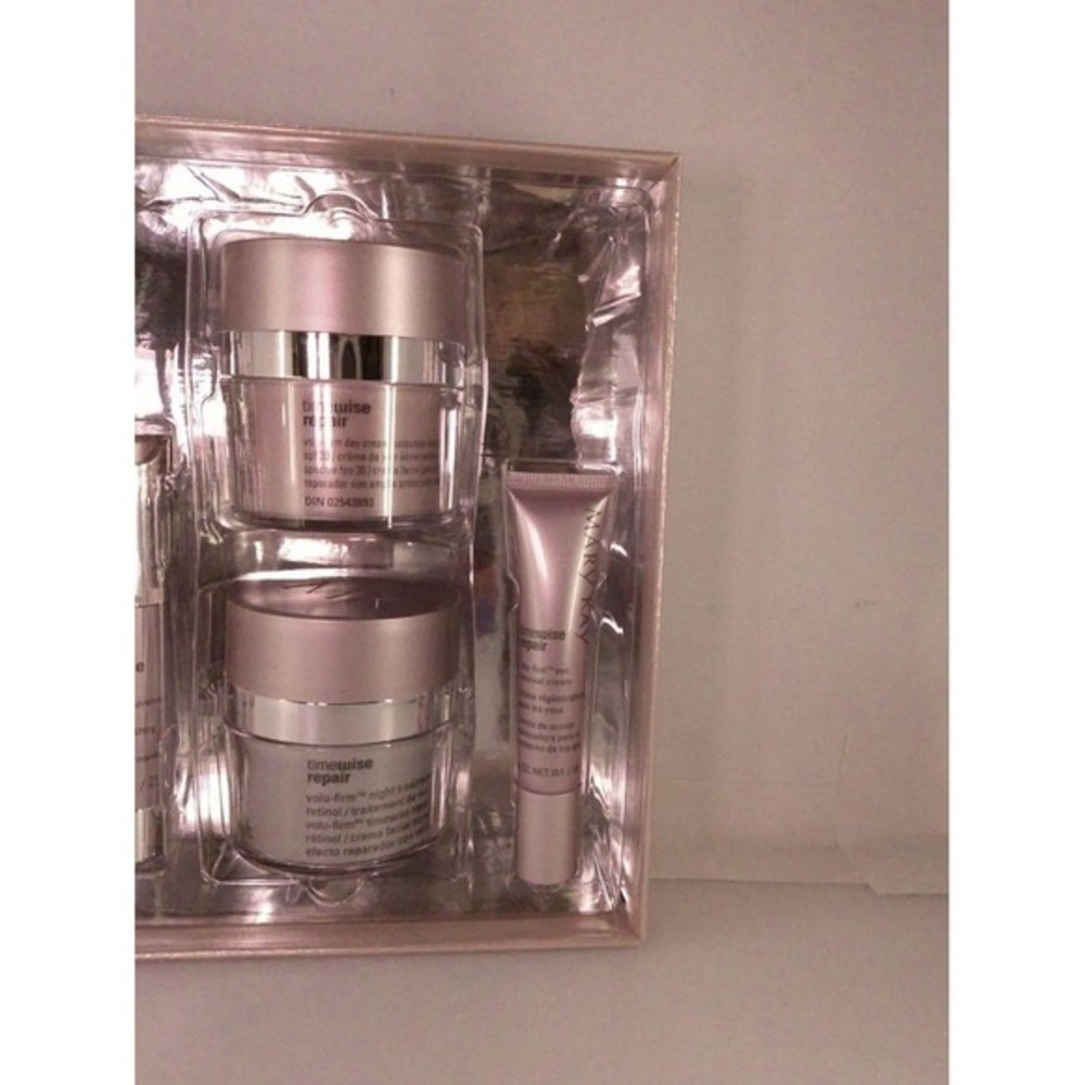 MARY KAY TimeWise Repair Volu-Firm Skincare 5 Piece Set Anti Aging SPF 30 NEW - Picture 8 of 10